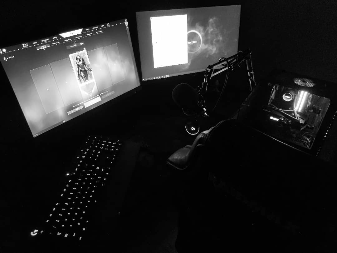 Black and white creative workstation by Sanuja Ashan